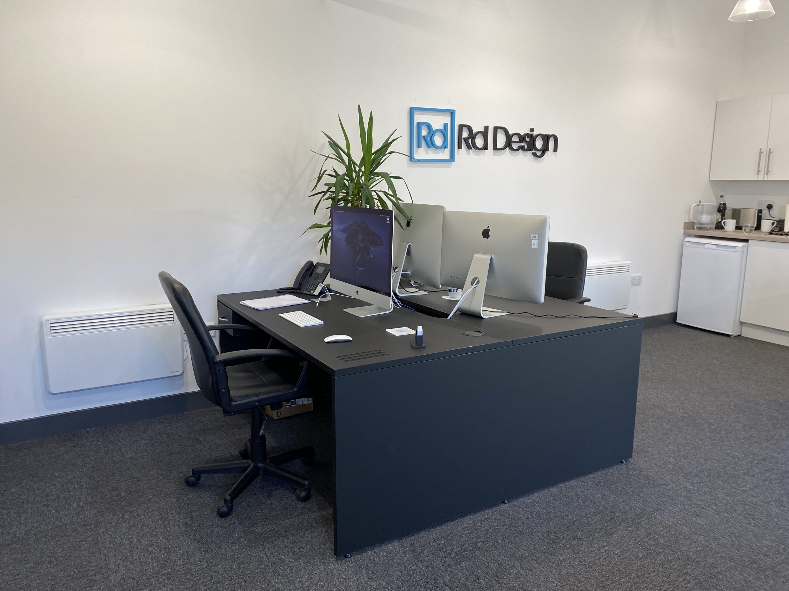 alexander_cleg's tweet card. Reach Digital wanted aesthetically pleasing, durable bespoke office desks, that would also blend in with their existing office furniture.