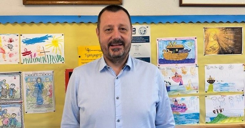 Tweet card summary image