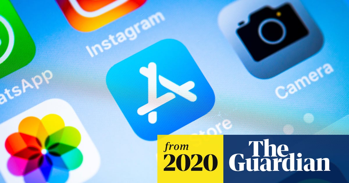 mifonlabs's tweet card. The tech giant says it will halve its commission to 15% for smaller developers from January 2021