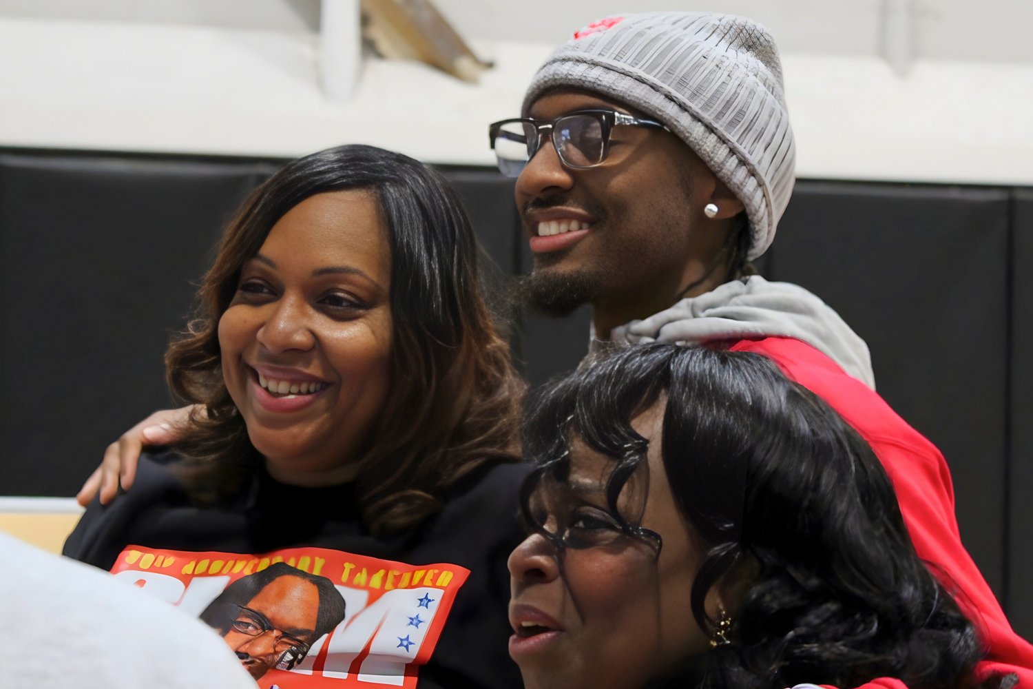 CiavoNBA's tweet card. On Saturday, Nov. 22, the Tyrese Maxey Foundation gave away a record 3,000 Thanksgiving meals, including turkey, sides, fresh produce, and sweet treats, to families in need at The Alan Horwitz "Sixth...