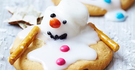 TheClothesTree's tweet card. Get little ones in the kitchen to assemble these cute festive biscuits - sticky fun for a wintry afternoon.
