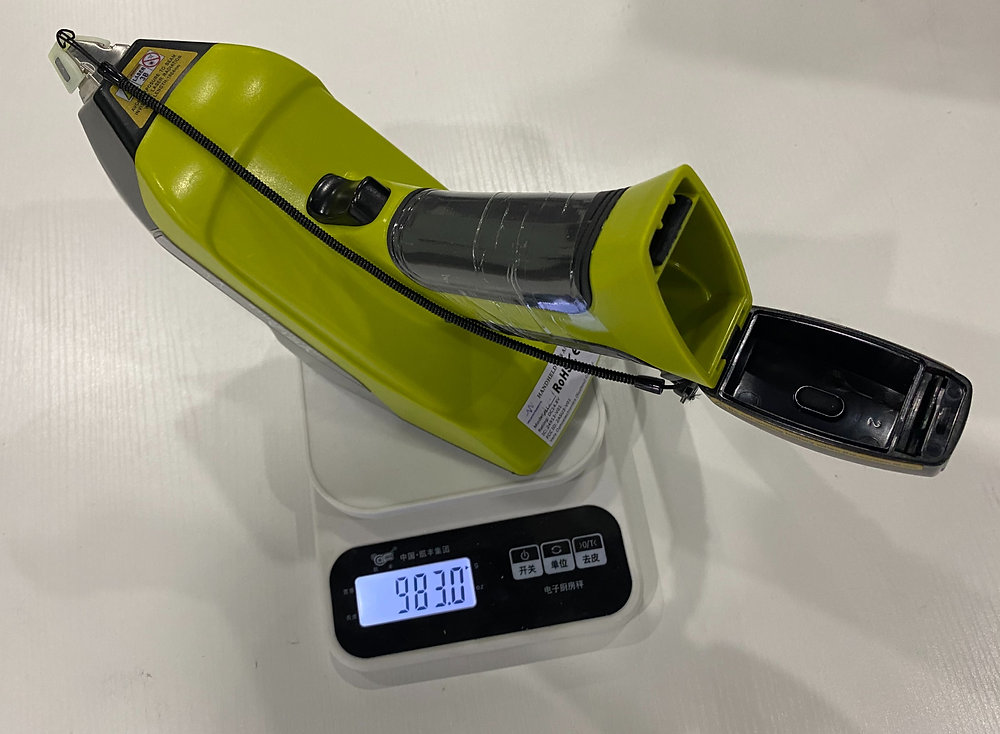 LibsVela's tweet card. Vela Handheld LIBS is the lightest handheld LIBS in 2021 with a net weight of 983g or 2lbs and 2.7oz. With a battery it weights 1215g or 2lbs and 10.8oz. The battery itself weights 230g or 8oz. It...