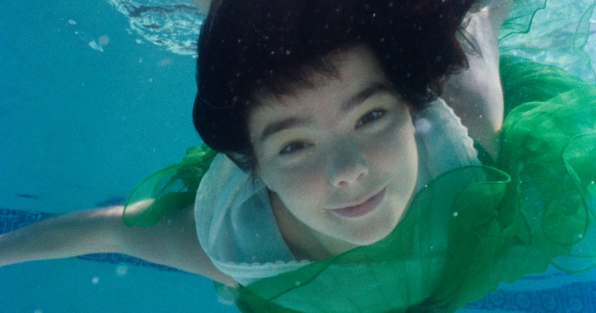 DemarcoProject's tweet card. Download an exclusive zine of never-before-seen images from iconic 90s pairing, Spike Jonze and Björk