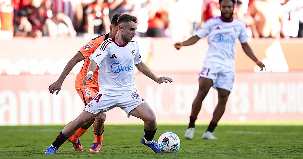 Orgullo_Nervion's tweet card. El catalán fue ofrecido a equipos de Primera y Segunda división un año después de su fichaje