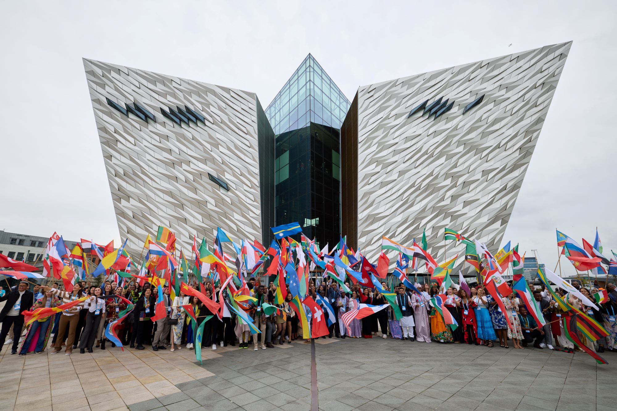 CUSEF_HK's tweet card. China-United States Exchange Foundation and One Young World announce inaugural cohort of the CUSEF x One Young World Scholars.