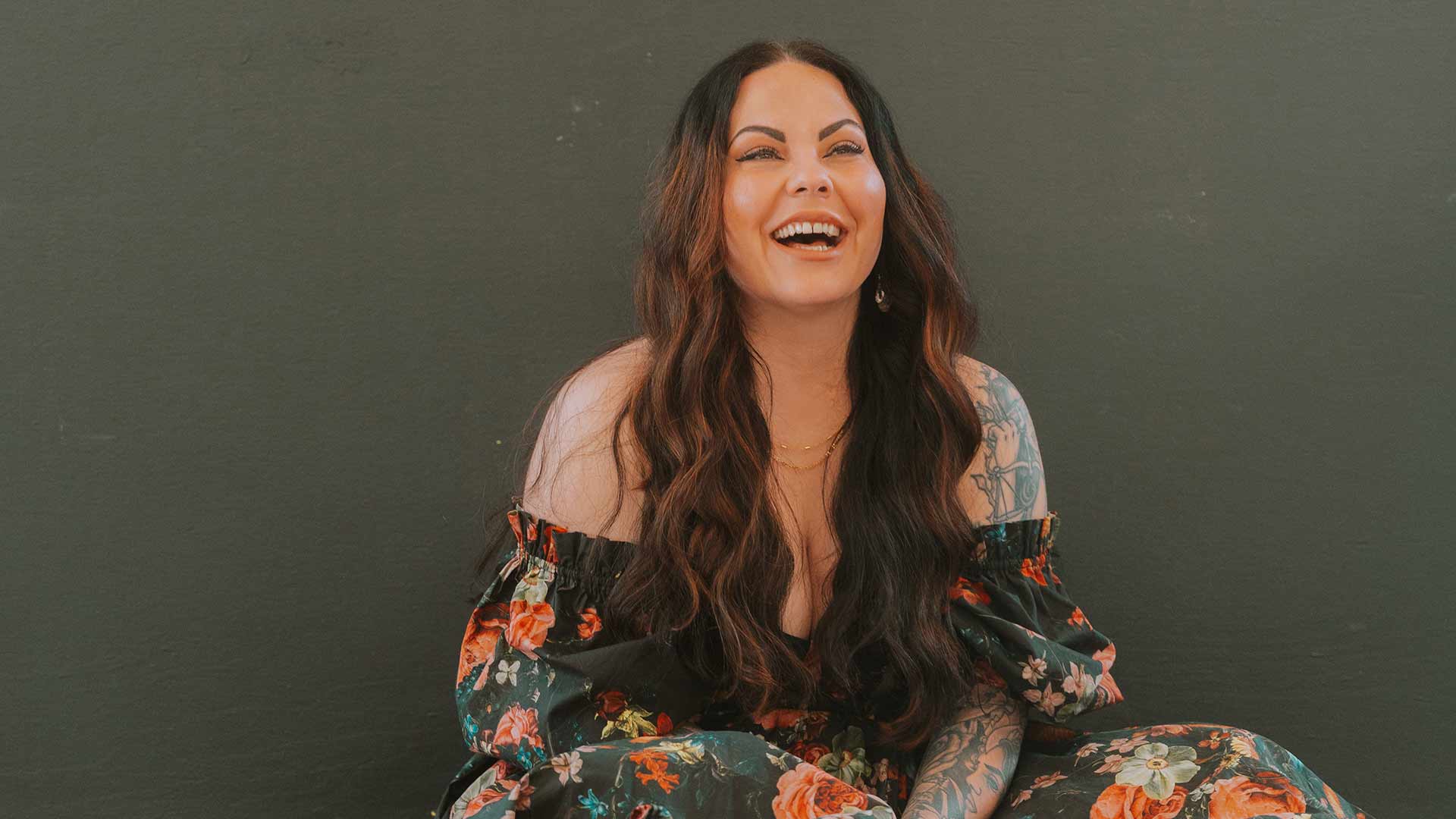 thebookseller's tweet card. Bloom Books, an imprint of Sourcebooks, has acquired rights to Terror at the Gates, a new book from romantasy author Scarlett St Clair. 