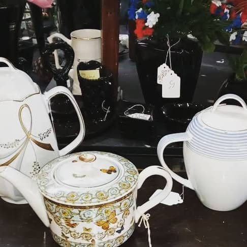 dcharnecod's tweet card. Darlene C (@2_sisters_design) • Instagram photos and videos