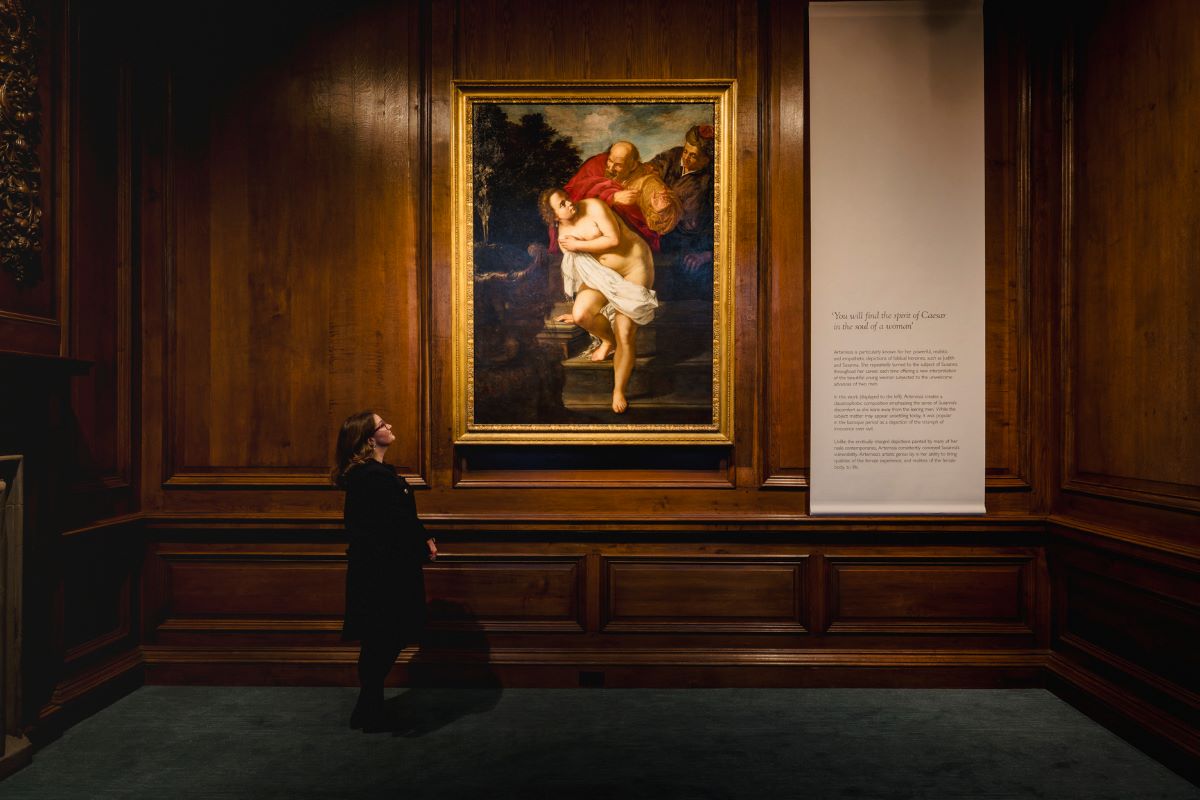 ScottishField's tweet card. A rare surviving painting by Artemisia Gentileschi has gone on display at the Palace of Holyroodhouse in Edinburgh. 