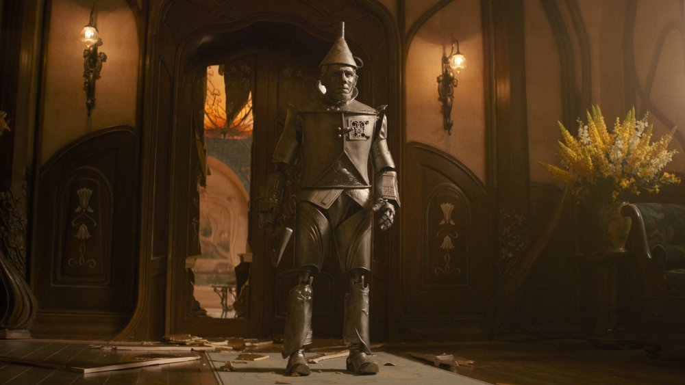 screensourced's tweet card. ‘Wicked: For Good’ transformations, explained: how the Scarecrow and Tin Man got their shocking final looks.