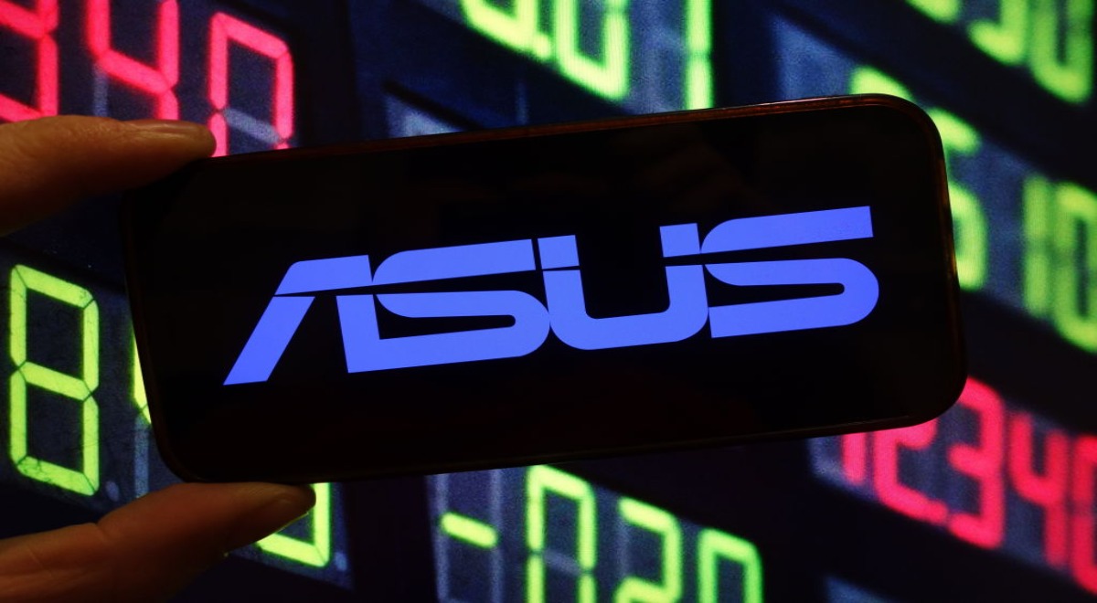 CyberNews's tweet card. A newly uncovered cyber-espionage campaign has hijacked more than 50,000 ASUS home routers turning everyday internet devices into components of a covert network.