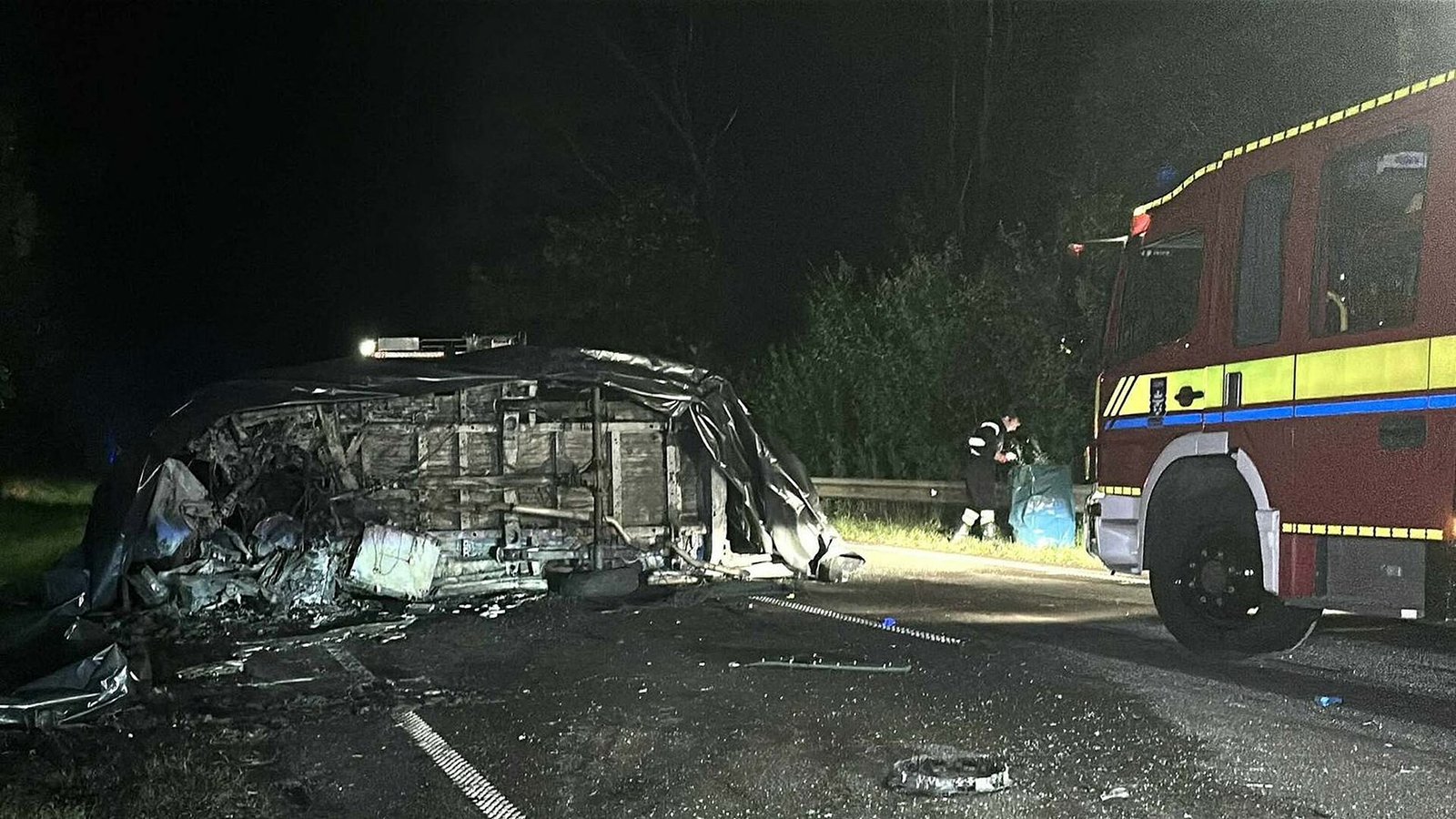 RksNews's tweet card. A serious road accident in Luxembourg on Monday evening has left five people dead, with reports suggesting that three of the victims may be of Albanian origin. The crash occurred on the N15 road...