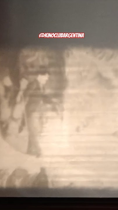 Emiliano451's tweet card. La quimera del oro / The Gold Rush #Chaplin #Super8