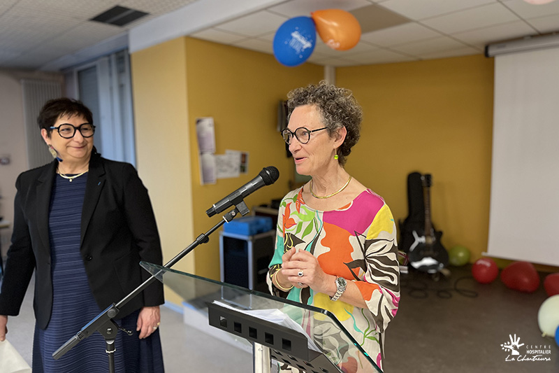 CHChartreuse's tweet card. En mars 2025, l’EHPAD/USLD Les Vergers du CH La Chartreuse a fêté ses 30 ans et le départ en retraite du Dr LOMBARD, médecin chef de service.