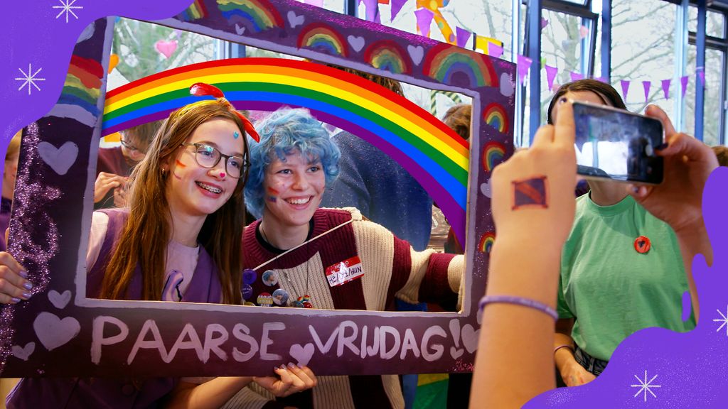 NOS's tweet card. Er is groeiende weerstand bij leerlingen, ouders en soms docenten. Een aantal scholen besluit daarom om de dag niet meer te organiseren.