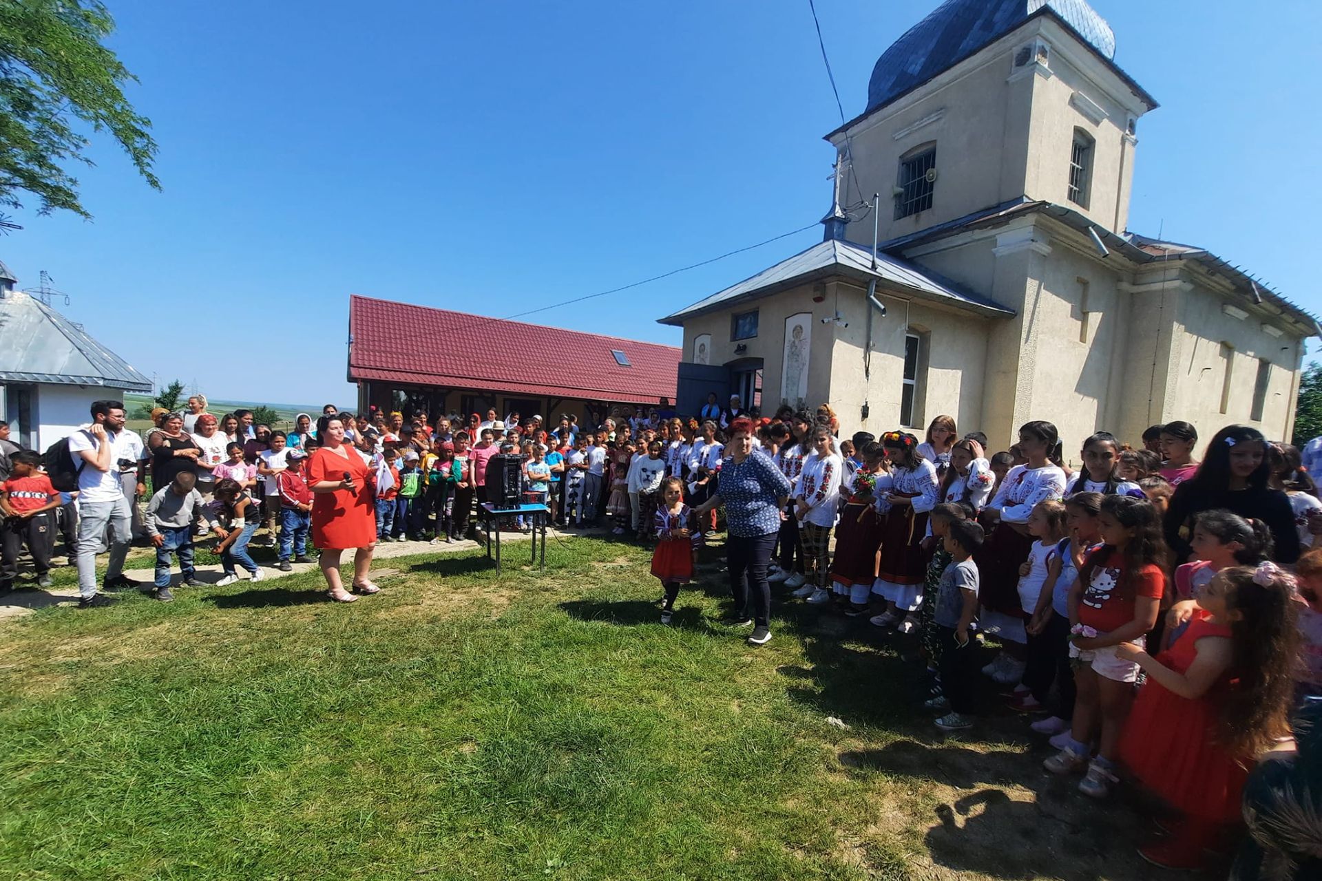 rolegiongetica's tweet card. Donează Și Tu! 1. În contul Parohiei Titular CONT: Parohia „Sfinții Voievozi” CruceaCONT: RO32CECEIS1336RON0585527Deschis la Cec Bank Sucursala Iasi 2. În contul RON al Băncii Transilvania Pe...