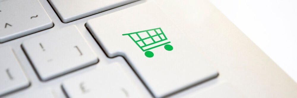 CLINIMED's tweet card. Eurocom hat ein Positionspapier zur europäischen Marktüberwachung von Medizinprodukten im Onlinehandel vorgelegt. Fairen Wettbewerb und Patientensicherheit stärken – das sind die zentralen Forderun...