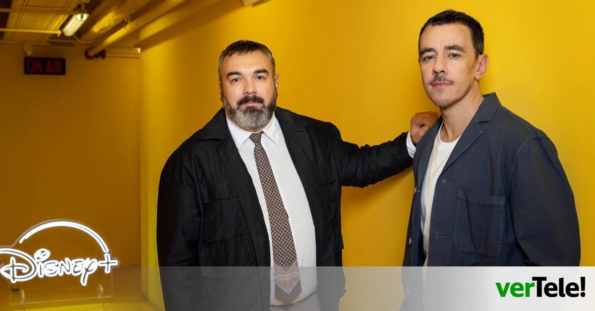 Vertele's tweet card. Alberto Casado y Rober Bodegas, el cómico dúo de 'Pantomima Full', protagonizan la serie 'Entrepreneurs', estrenada en Disney+ el 23 de octubre. Hemos hablado con ellos sobre su exitosa trayectoria,...