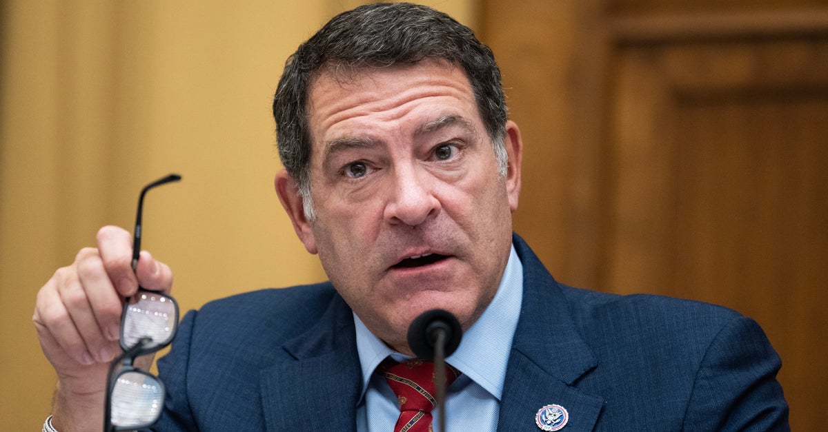 HuffPost's tweet card. Several Republican House members visited the notorious Central American maximum security prison this week, posting thumbs-up selfies on social media.