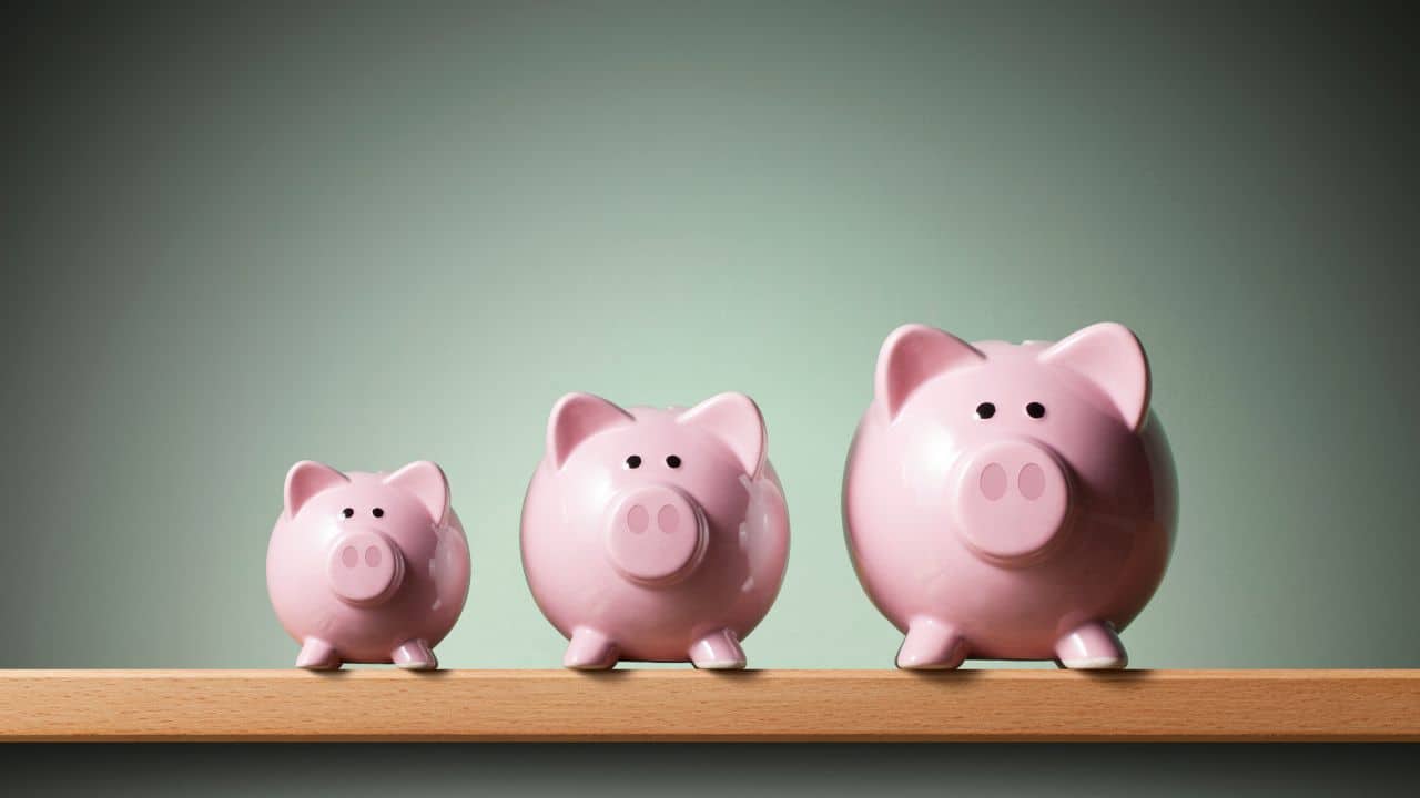 paramjeet2005's tweet card. The number of SIP accounts at the end of July stood at 9.45 crore, up from 9.19 crore in June, with 68.69 lakh new SIP registrations in the month, while 43.04 lakh accounts were closed or matured.