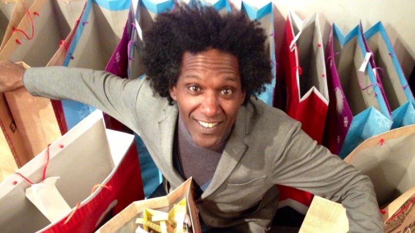 lemnsissay's tweet card. To raise £25000 to fund TEN Sumptuous and Scrumptious dinners for young care leavers on 25th December 2017.