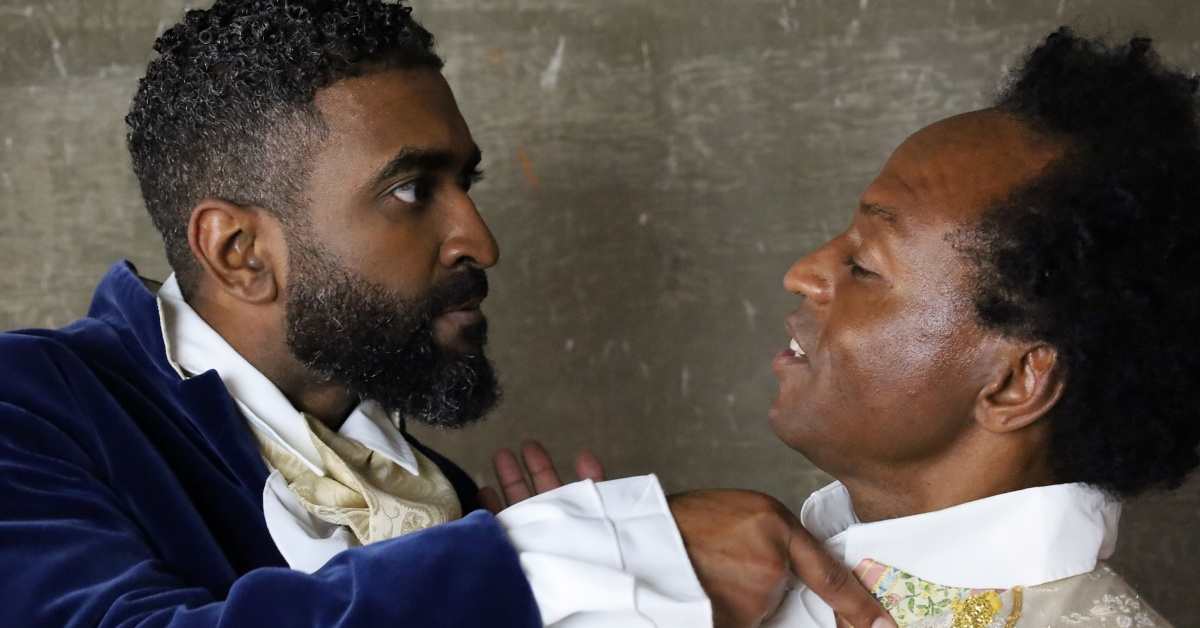 robeytc's tweet card. Misunderstandings, overheard confessions, and sparkling repartee propel the story toward a thoroughly satisfying conclusion.