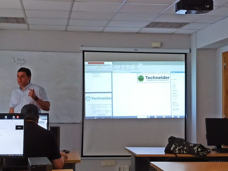 techneider's tweet card. Ayer, en nuestro curso de Proyectos de Automatización, tuvimos la visita de José Manuel, CEO de Techneider, que nos ha impartido una clase magistral en diseño y programación de sistemas de automati...