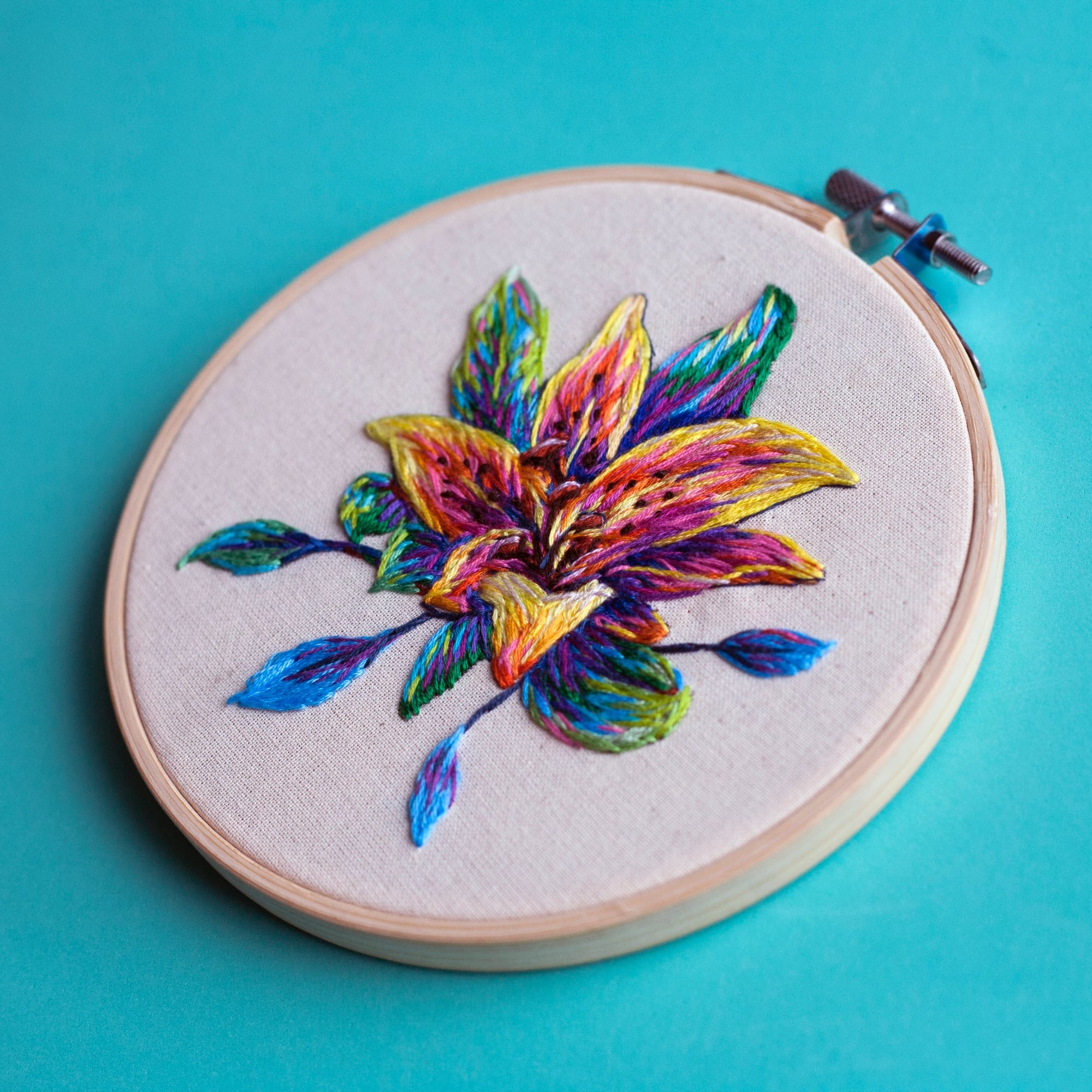 blogdockerfb's tweet card. Join us on September 8 and 9 as we welcome South African artist Danielle Clough to Chicago for two embroidery workshops.