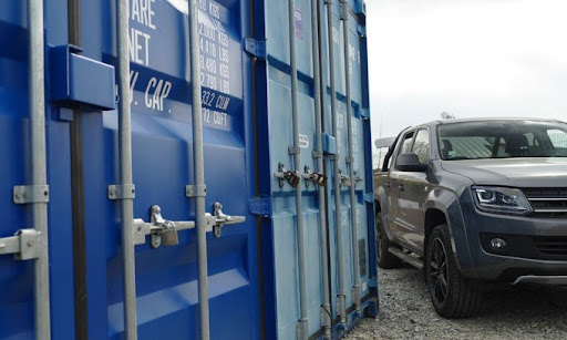 IncContainer's tweet card. Are you an Auto Dealer or in the Automotive Industry? We Explain How Shipping and Storage Containers Benefit the Automotive Industry: Shipping containers have become useful tools for numerous...