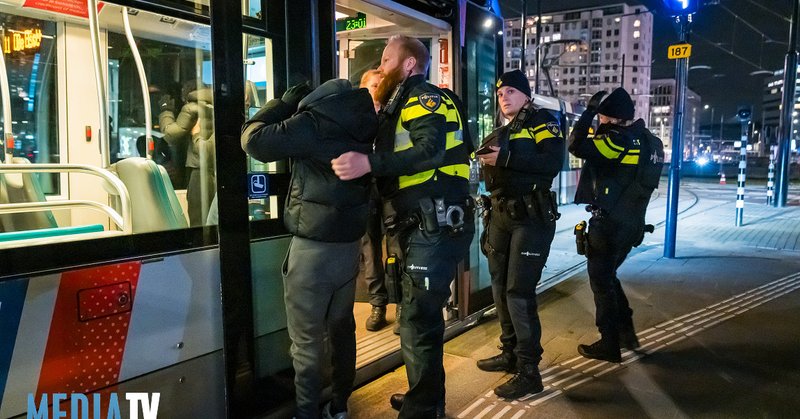 Tram stilgezet na melding vuurwapen op de Coolsingel in Rotterdam