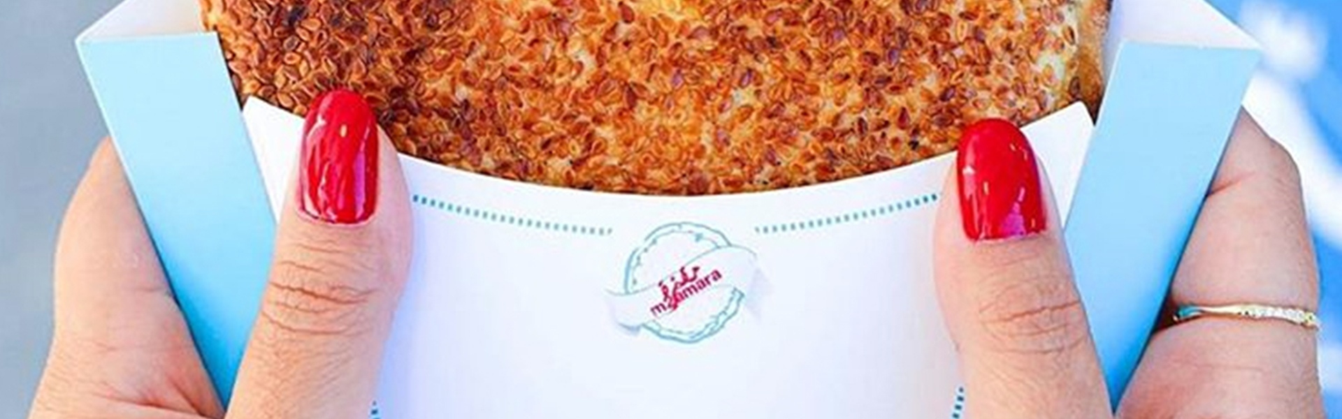 M2amara's tweet card. Street food tells the story of a culture. In Lebanon, that story has always been carried in the kaak