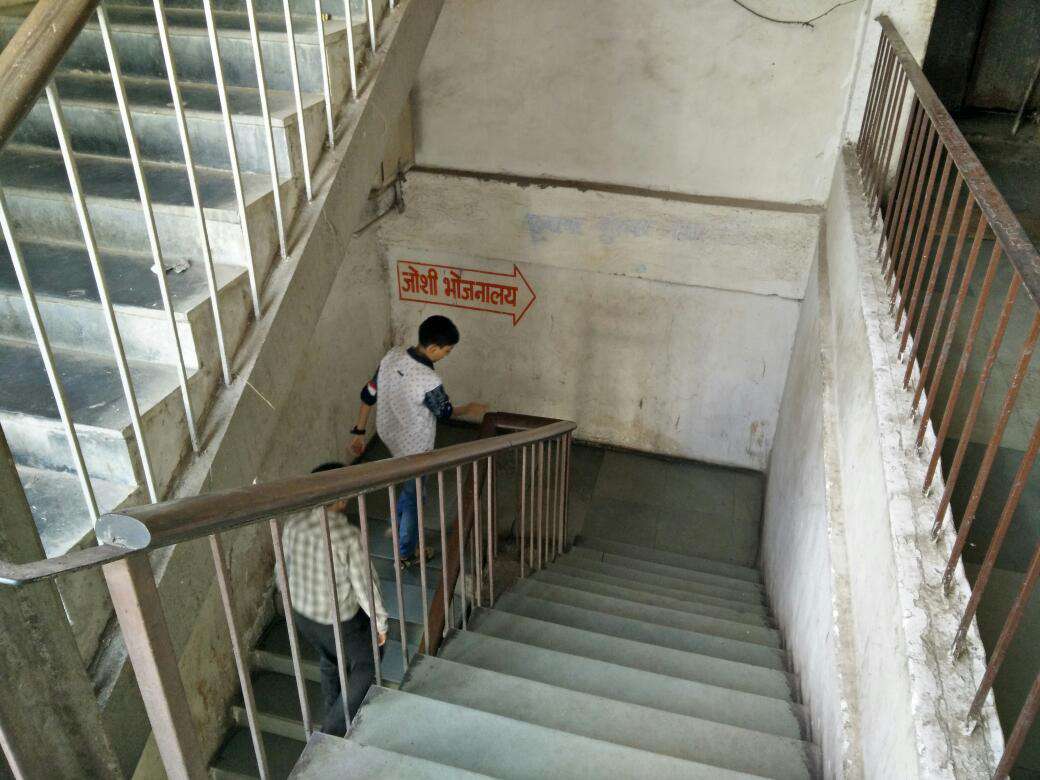 saurabhjitranjn's tweet card. Rated: 3.5 | Good Enough - A friend took me there for lunch to make me feel like home and feed me typical Gujju food :P I already judge him for eating out so much! And he wanted to change his image...