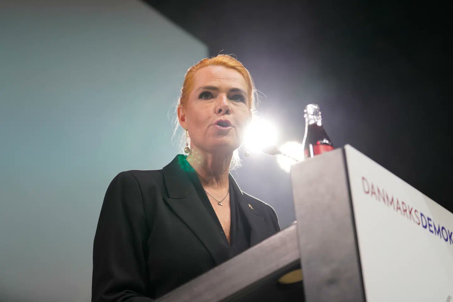 EmilLundJensenn's tweet card. Mens udlændingepolitik og krænkelser af det danske luftrum var de dominerende temaer ved Danmarksdemokraternes landsmøde, lurede et spørgsmål fortsat i den borgerlige kulisse. Hvem er statsminister...