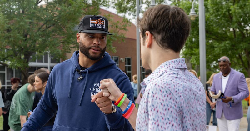 Tweet card summary image