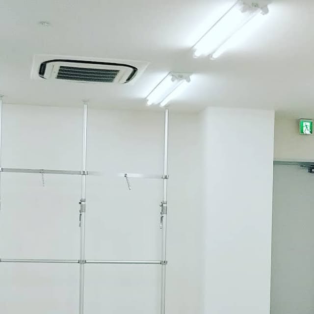 fortlamps's tweet card. Витрины Перегородки Свет (@shopandhomedisplay) • Instagram photo