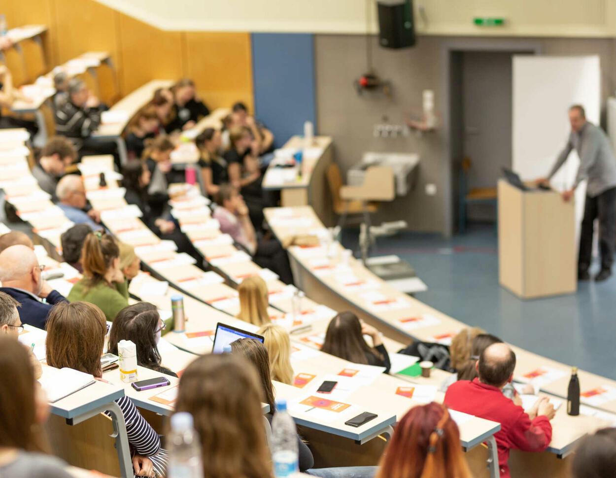 DialogBDP's tweet card. Das sind die besten Universitäten für Landwirtschaft in Deutschland, Europa und der Welt.