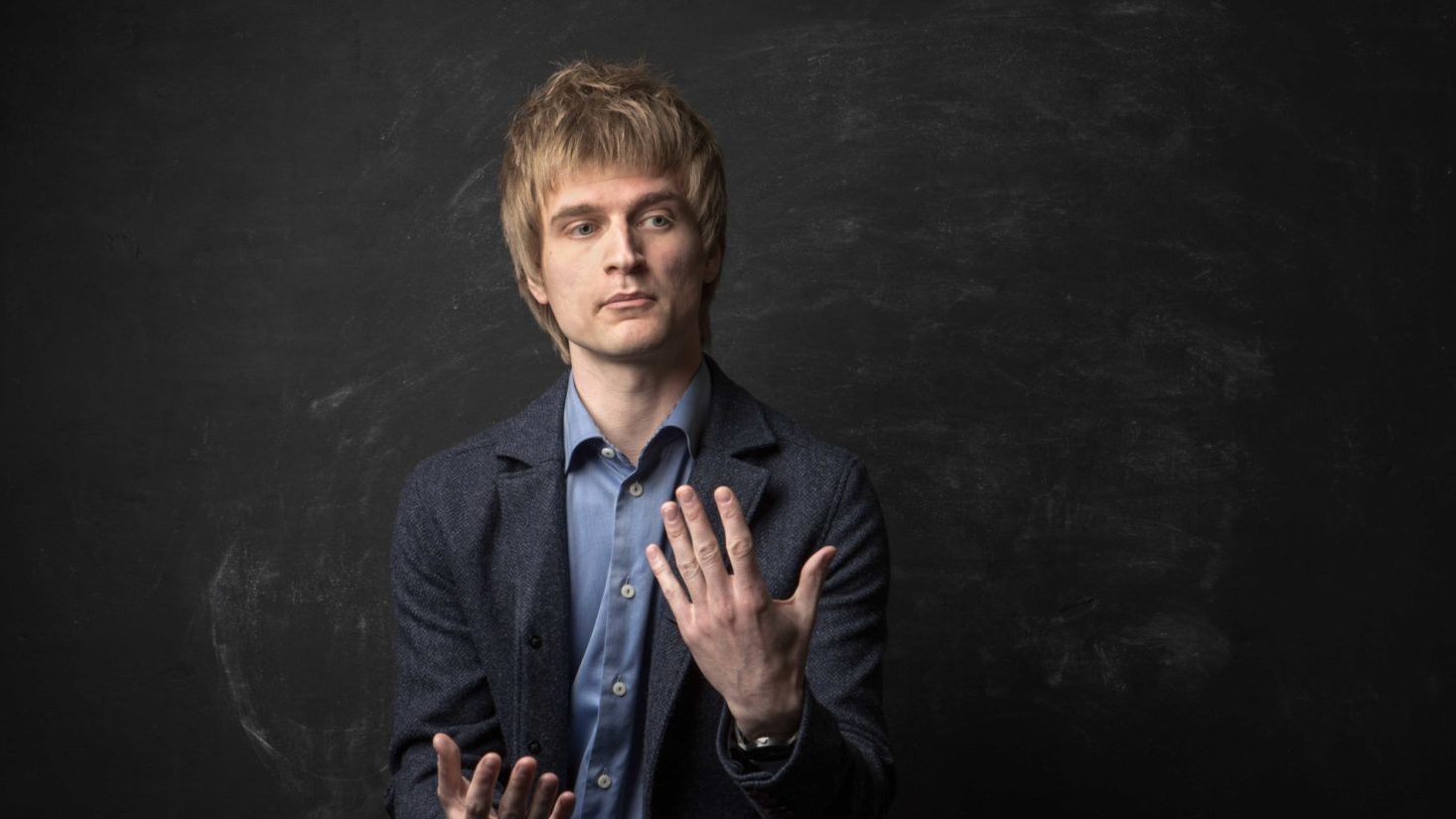 JanneKoukonen's tweet card. Blogi | Viestintävalmentaja Petteri Puustinen kertoo, miksi yritysten viestintä usein epäonnistuu tavoittamaan yleisönsä. Ja miten Bryan Adams liittyy tähän?