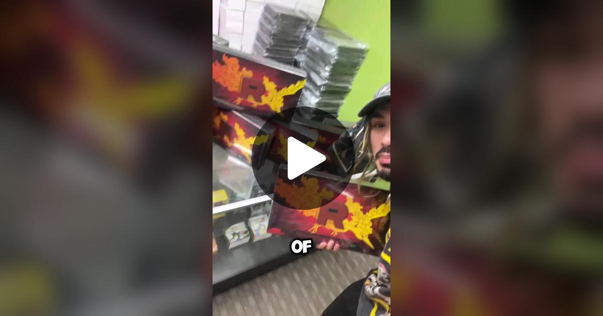 poke_mark_'s tweet card. 512 likes, 30 comments. “Come check out the Moltres UPC on our live! Click the link below.”