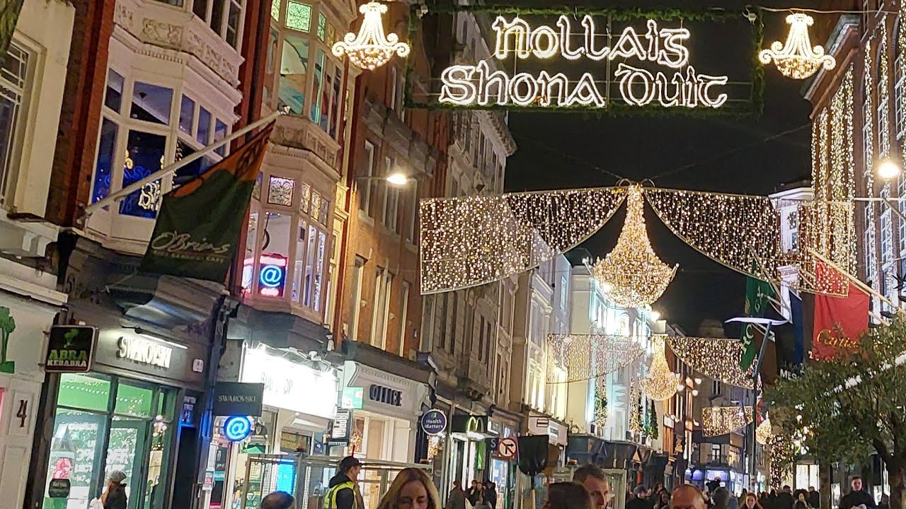davekavanagh2's tweet card. Christmas on Grafton Street #christmas #graftonstreet