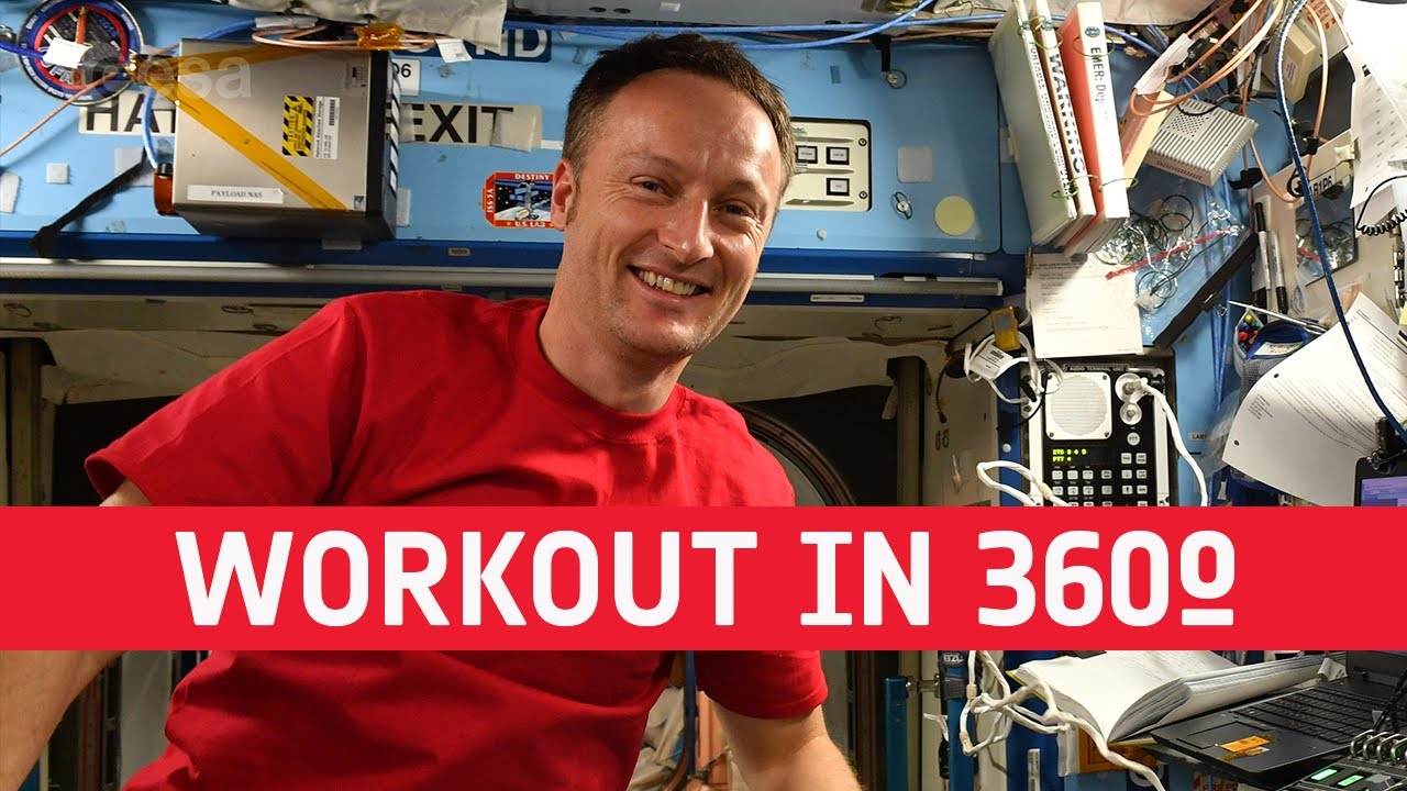 astro_matthias's tweet card. Workout in 360º | Cosmic Kiss