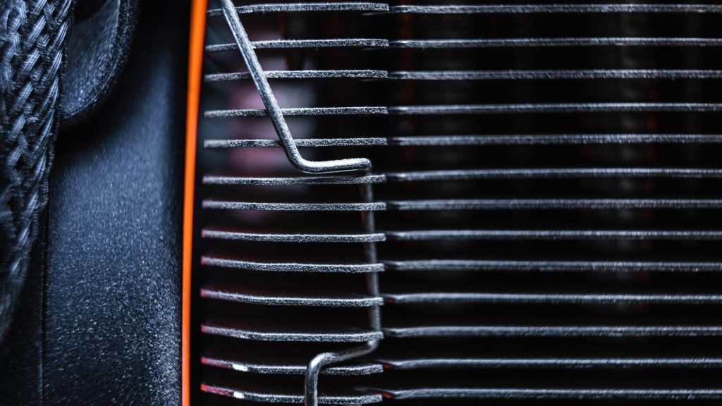 HeatPumpTONGYI's tweet card. Discover the top five reasons your heat pump is not heating efficiently — from clogged filters to low refrigerant charge —