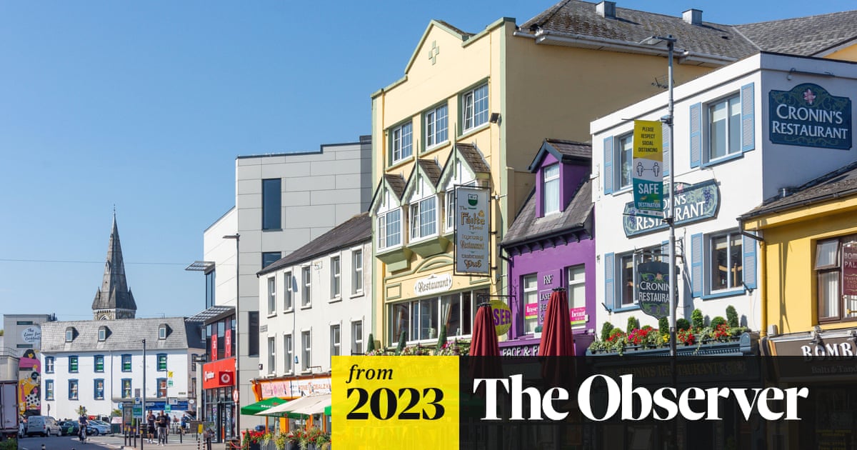 Refill's tweet card. A blanket ‘bring or buy’ reusable scheme has been introduced in the town, which was getting through 23,000 cups a week