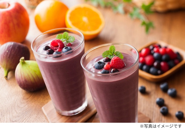 frutafruta's tweet card. 「アサイー」をワンハンドで手軽に！アサイーボウル風スムージーが新発売 / FOODPHOTO / PIXTA(ピクスタ) 近…