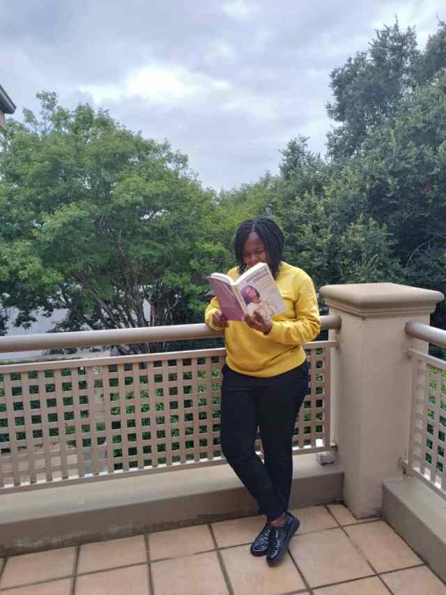 koubodena's tweet card. Cette année, comme les années précédentes, les livres ont été mes compagnons au quotidien. Cependant, j’ai passé beaucoup de temps sur Youtube à suivre des podcasts et l’une des chaines que j’ai le…