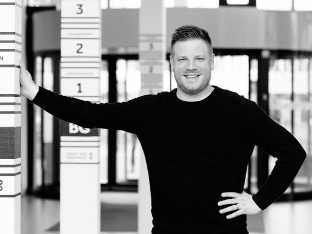 Fontys's tweet card. Bart Wernaart, docent/onderzoeker ethiek en recht bij Fontys Hogeschool Economie en Communicatie schreef onderstaand opinieartikel over de de vraag welke waarden we van belang vinden bij het vinden...