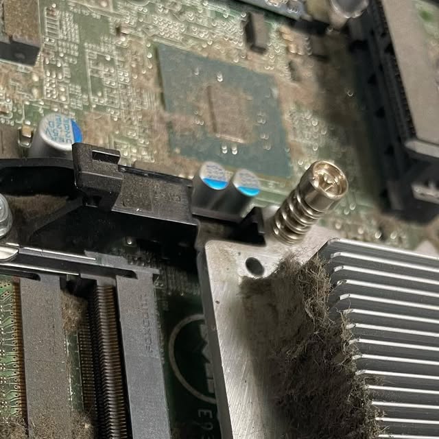 JakesTechCheck's tweet card. Jacob Harrison (@jakestechcheck) • Instagram photos and videos