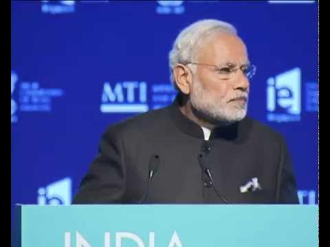 PMOIndia's tweet card. PM Modi at India - Singapore Economic Convention