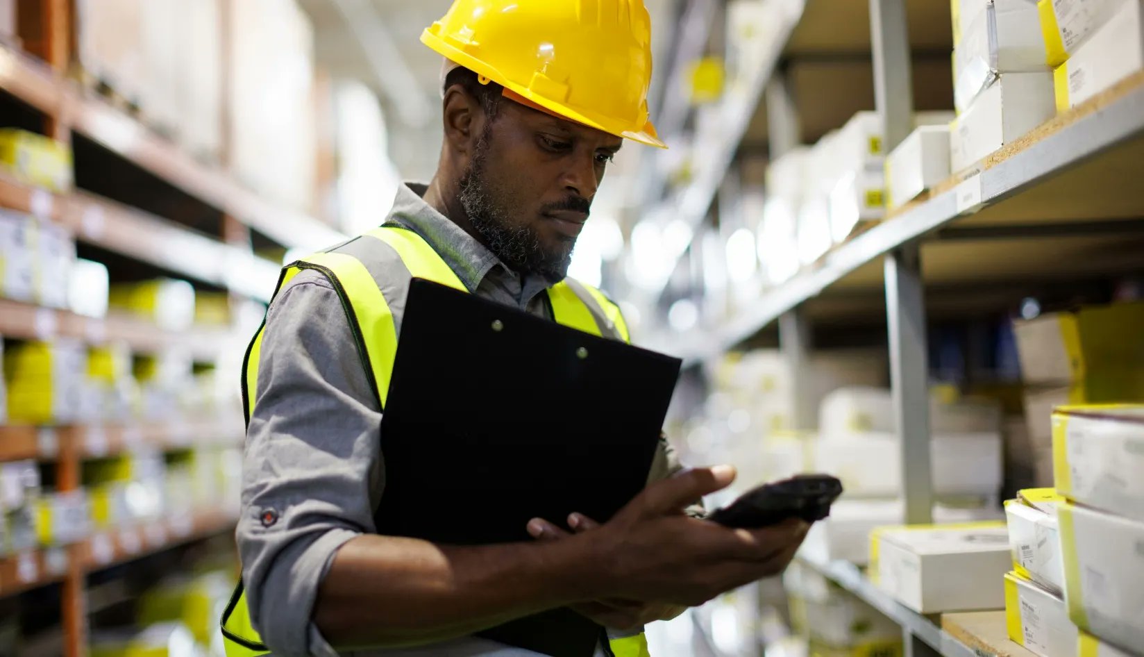 Amy528682023431's tweet card. Discover how to choose the best UHF RFID reader for your project. Learn key factors, types, and testing tips to ensure reliable RFID performance.