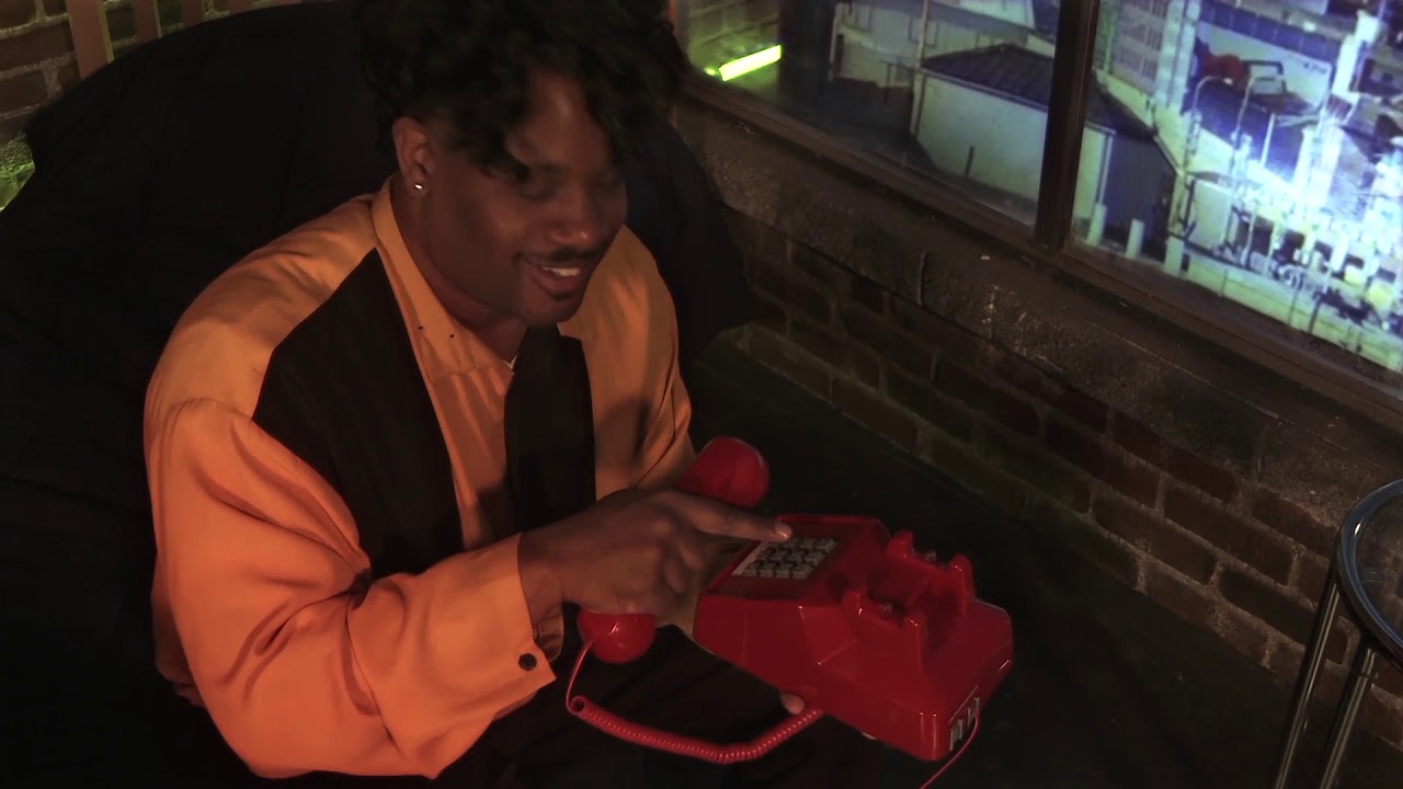 Mike_Eagle's tweet card. Open Mike Eagle - Single Ghosts official video