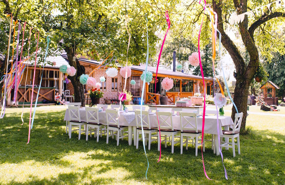 AirFunGames's tweet card. Learn how to throw a traditional, tech-free children’s party and let your child and their friends get a taste of old-school party fun.