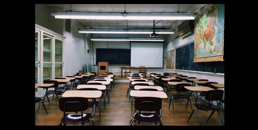 thewirehindi's tweet card. उत्तराखंड राज्य शिक्षा विभाग द्वारा एकत्र किए गए आंकड़ों के अनुसार, राज्य में प्रिंसिपल के स्वीकृत पदों में से 67 प्रतिशत से अधिक ख़ाली हैं. इस पद पर नियुक्ति केवल प्रमोशन के ज़रिये ही हो सकती है...